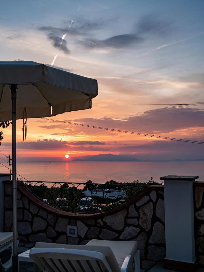 Bed and Breakfast Casa Astra à Anacapri  Extérieur photo