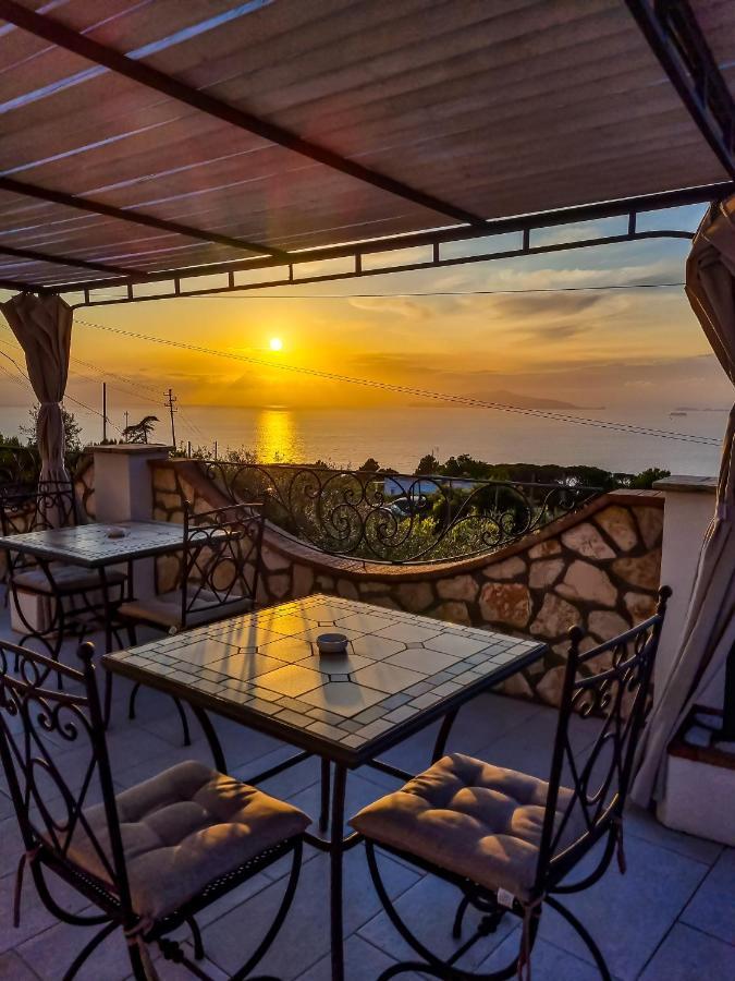 Bed and Breakfast Casa Astra à Anacapri  Extérieur photo